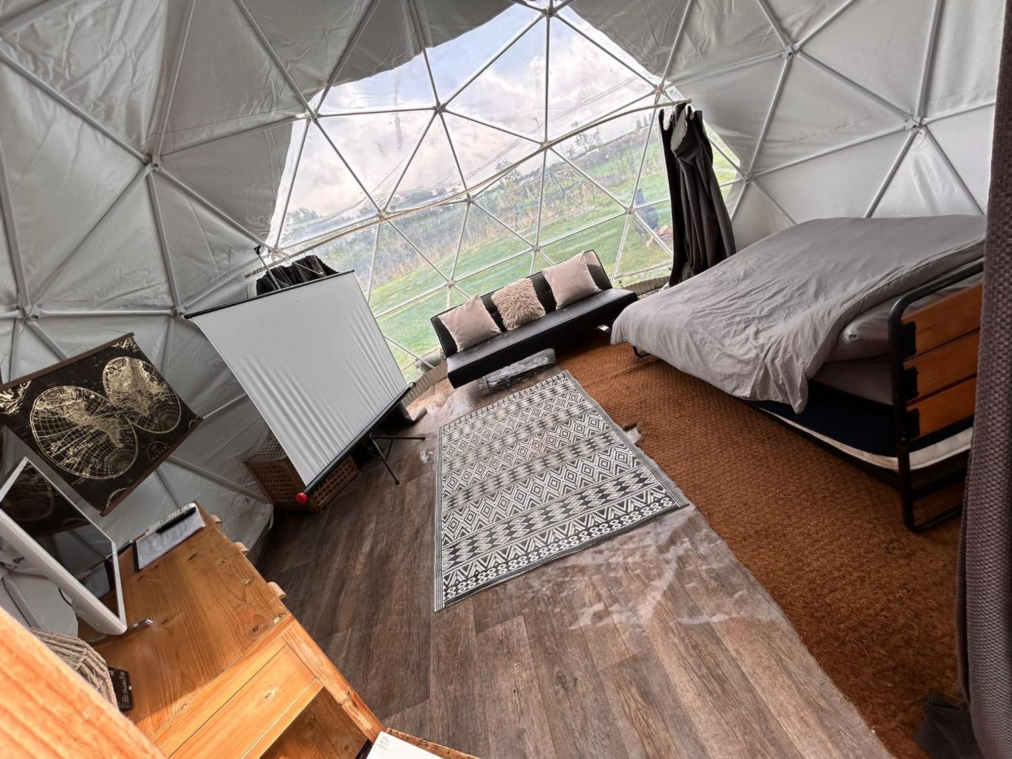 Secret Heated Dome Lincoln Firepit Projector Lägenhet Exteriör bild